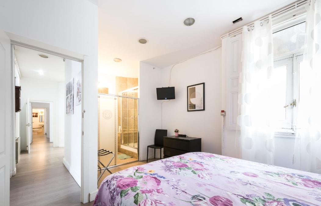 M&F 7 Rooms/7 Bathrooms Over Gran Via Мадрид Экстерьер фото