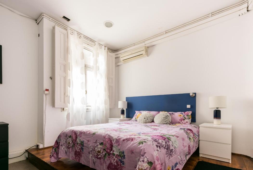 M&F 7 Rooms/7 Bathrooms Over Gran Via Мадрид Экстерьер фото